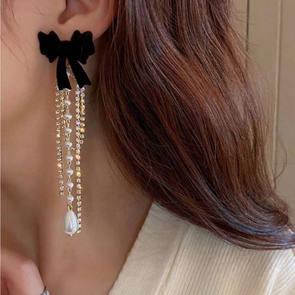 Nwt Bow Pearl and Diamond drop earrings - Picture 4 of 5